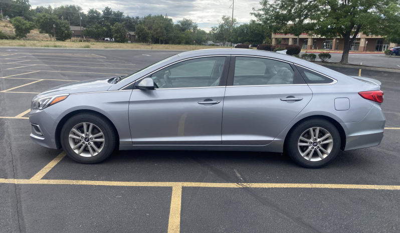 2017 Hyundai Sonata SE full