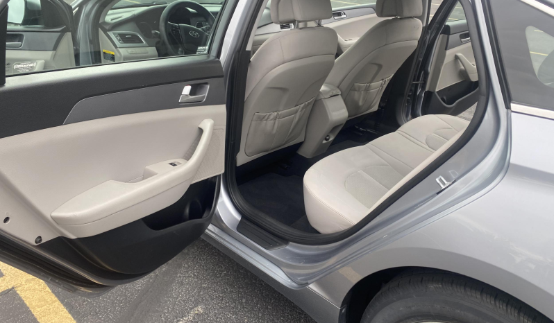 2017 Hyundai Sonata SE full