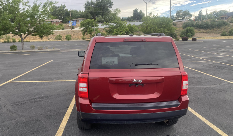 2016 Jeep Patriot Sport full