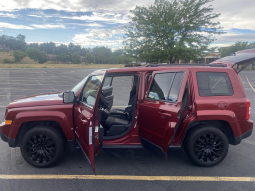 2016 Jeep Patriot Sport full