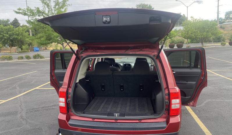 2016 Jeep Patriot Sport full