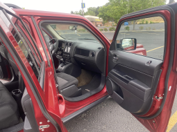 2016 Jeep Patriot Sport full