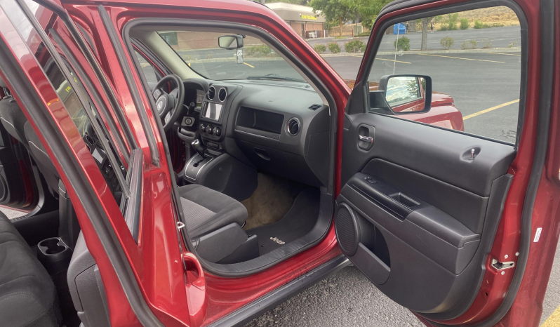 2016 Jeep Patriot Sport full