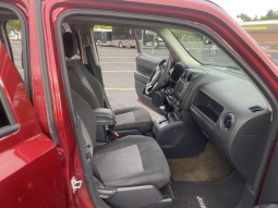 2016 Jeep Patriot Sport full